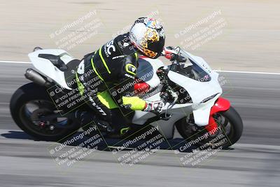 media/Oct-30-2025-Racers Edge (Thu) [[dabbdaf680]]/3-B Group/Session 3 (Turn 15 Inside)/